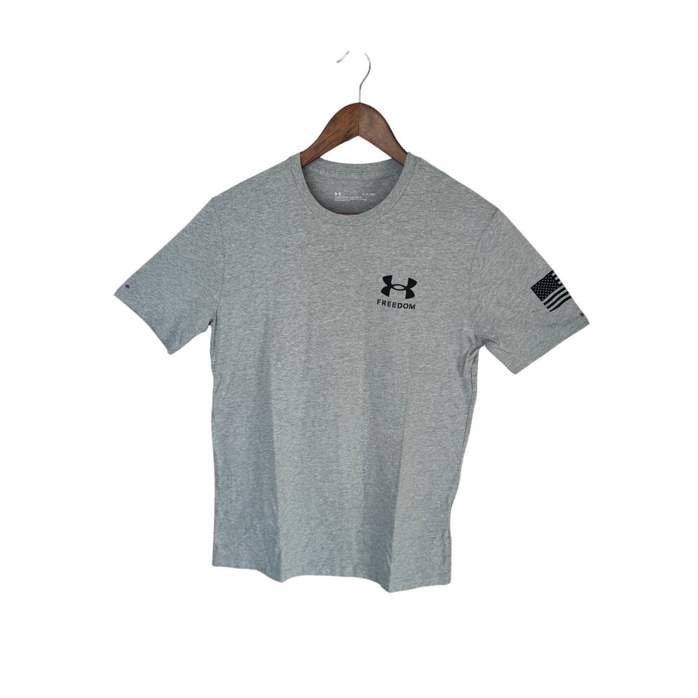 Under Armour Freedom T-Shirt Men’s Gray Patriotic USA Flag Tee S/M Loose Fit‎